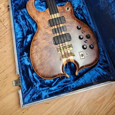 Alembic Series II 2 fretless bass guitar image 5