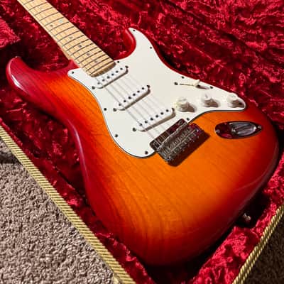 Fender 1999 Custom Shop Classic Player Stratocaster V- Neck - Aged Cherry Sunburst image 8