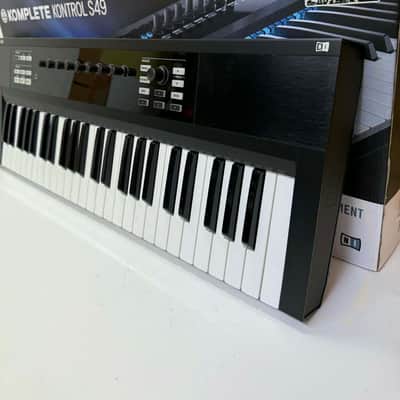 Native Instruments Komplete Kontrol S49 2010s - Black image 3
