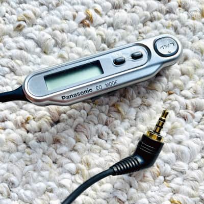 [RARE] PANASONIC SX76 Walkman Cassette Player, Near Mint Silver, Working ! image 4