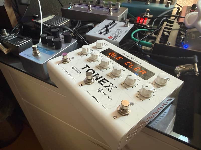 IK Multimedia ToneX Pedal Limited Edition 2024 - White imagen 1
