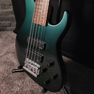 Sadowsky MetroExpress 2025 5 string - Sherwood Green Metallic image 2
