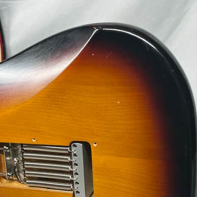 Fender Road Worn '60s Stratocaster Strat Electric Guitar - 3-Color Sunburst image 12