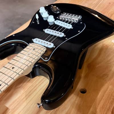 2009 Fender Eric Clapton Artist Series Stratocaster "Blackie" image 5