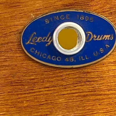 Leedy Utility Mahogany 5.5”x 14” Snare Drum with Hard Shell Case image 2