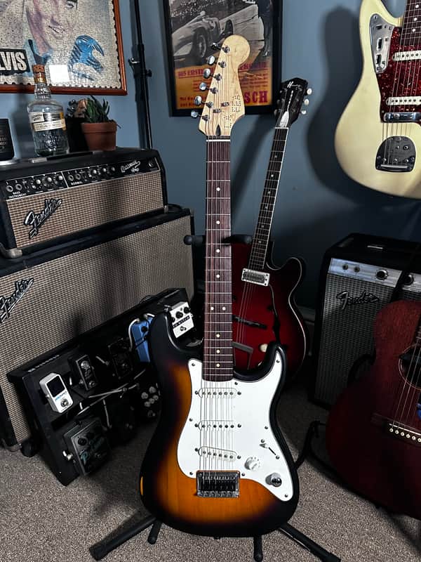 Squier Stratocaster 2000’s - Sunburst image 1