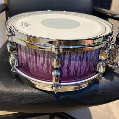 Tama Mike Portnoy signature snare 14x5.5”  2026  -  Purple sparkle with white Smokey effect image 6