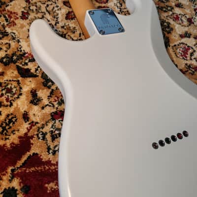 *NEW IN BOX* Fender Japan Artist Series Souichiro Yamauchi Fujifabric Stratocaster Custom Signature Model - Satin White - MIJ image 16