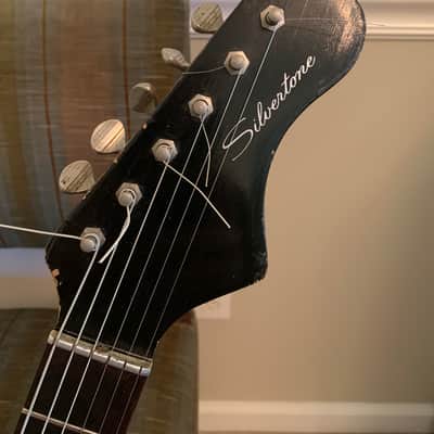 Silvertone 1452 Hornet 1960s redburst image 2