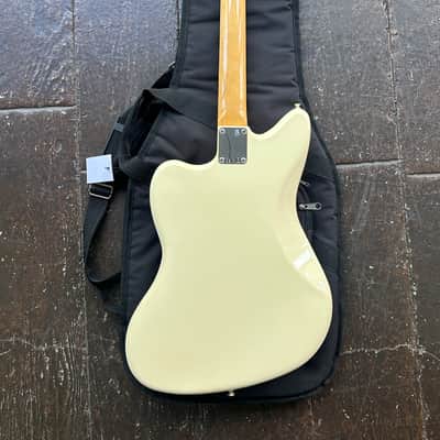 Fender Vintera '60s Jazzmaster with Pau Ferro Fretboard 2022- Olympic White image 5