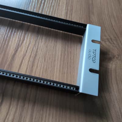 Tiptop Audio Z Ears Tabletop 3U Rack Ears & 84HP Rails imagen 3