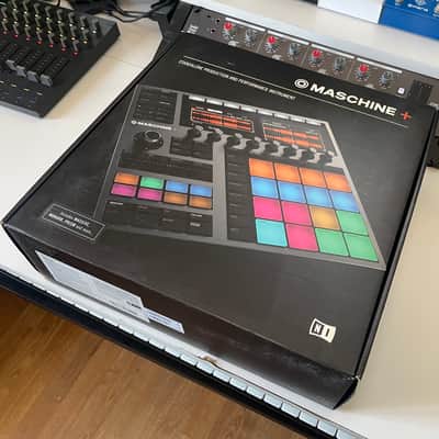 Immagine Native Instruments Maschine Plus - 2