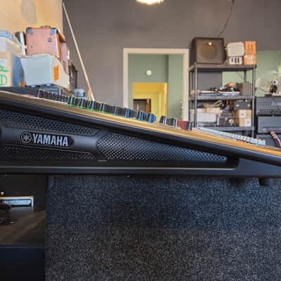 Yamaha MGP32X 32 Channel Analog Mixing Console image 8