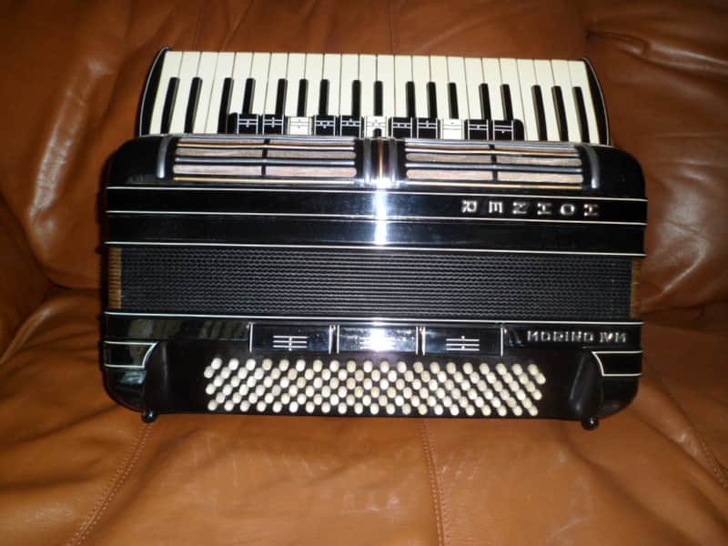 Professional concert Hohner Morino piano accordion LMMH,  dry tuned, 20",  Condition 9+ / 10. image 1