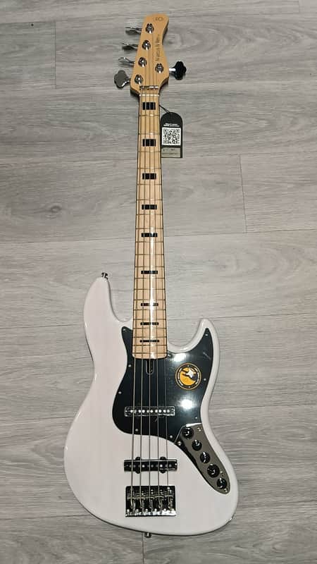 Marcus Miller V7 Vintage Swamp Ash 5 - White Blonde image 1