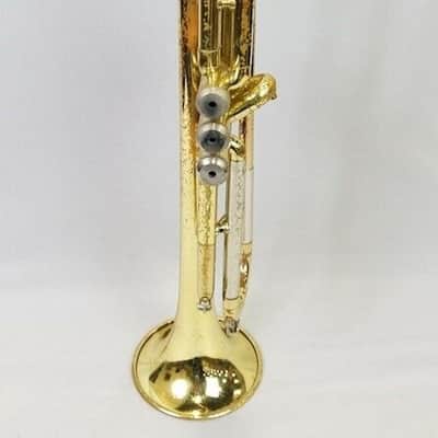 Yamaha YTR-2320 Trumpet Brass w/ case mouthpiece, Japan. Acceptable Condition image 3