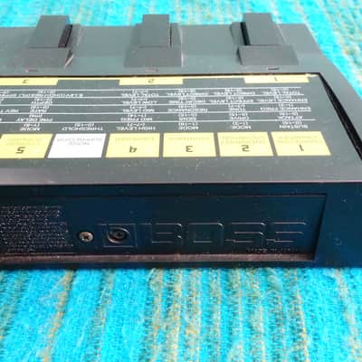 BOSS ME-6B Bass Multiple Effects w/ Adapter - 90's Pedal - K012 image 10