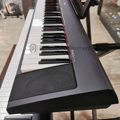 Yamaha NP30 Black Digital piano 76 semi-weighted keys image 2
