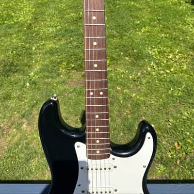 1995 Fender MIM Squire Series Stratocaster Black NR MINT image 4
