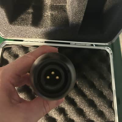 AKG P420 Large-Diaphragm Condenser Microphone w/ Shockmount & Hardshell Case image 8