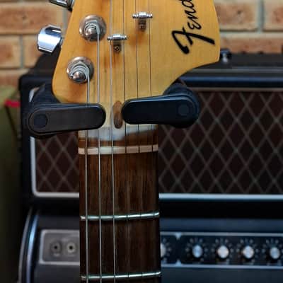 Fender Highway One Stratocaster with Rosewood Fretboard 2010 - 3-Color Sunburst image 2