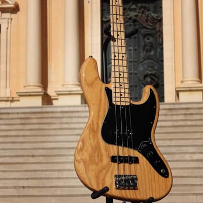 Fender American Professional Jazz Bass® | 2018 image 1
