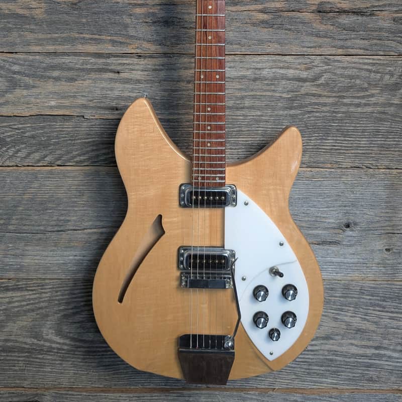 Used Rickenbacker 1997 330 Semi-Hollow - Mapleglo w/Case image 1