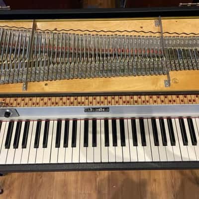 Rhodes Mark I Stage 73-Key Electric Piano 1976 - Black image 6