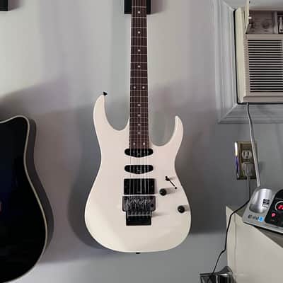 Ibanez RG560-WH Standard with Maple Fretboard 1988 - 1992 - White image 1
