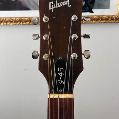 Gibson J-45 Deluxe 1969? Cherry Sunburst image 3