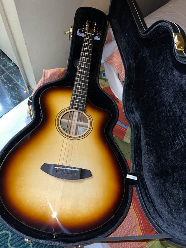 Breedlove Artista pro concertina Burnt amber acoustic electric image 1