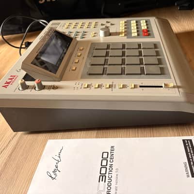 Akai MPC3000 + ORIGINAL MANUAL excellent conditions 220v image 8