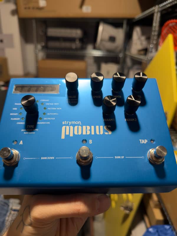 Strymon Mobius