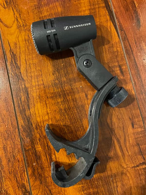 Immagine ☆Sennheiser MD 504 Cardioid Dynamic Drum Microphone with Mic Clip - 1