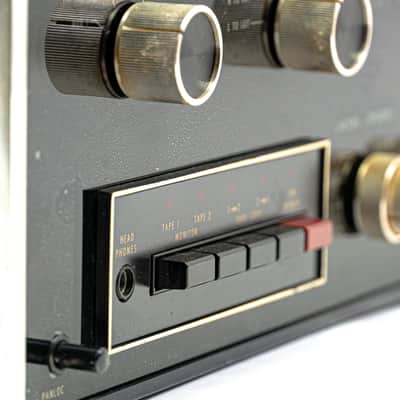 McIntosh C27 Vintage Solid State Stereo Preamplifier Audiophile Preamp image 3