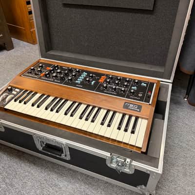 Moog Minimoog Model D Reissue 44-Key Monophonic Synthesizer (2016) 2016 - 2017 - Black / Wood image 18