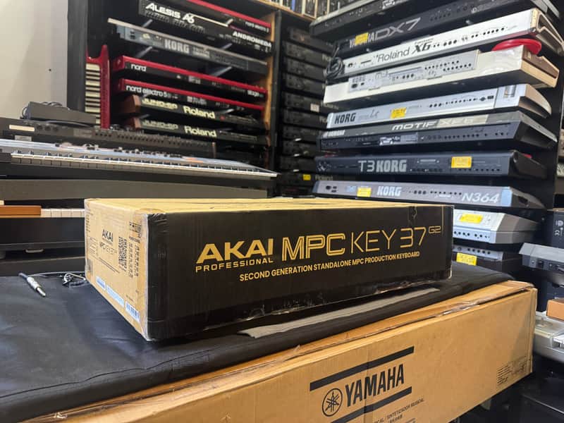 Akai MPC Key 37 G2 Standalone Workstation Synthesizer 2026 New //ARMENS// image 1