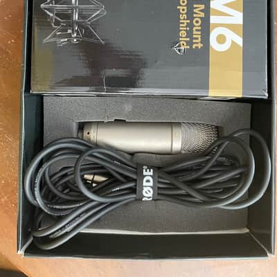 Rode NT1-A Large Diaphragm Cardioid Condenser Microphone (Complete Vocal Bundle) image 7