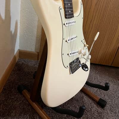 Fender American Standard Stratocaster with Rosewood Fretboard 2008 - 2016 - Olympic White image 3