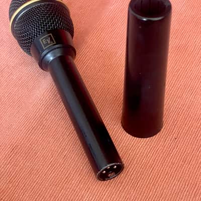 Electro-Voice N/D767a High-Output Supercardioid Dynamic Vocal Microphone - Black image 4