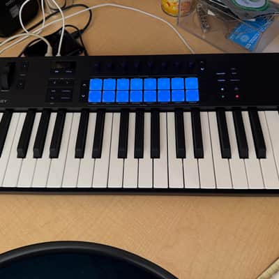 Novation Launchkey 37 MKIII MIDI Keyboard Controller 2020 - Present - Black