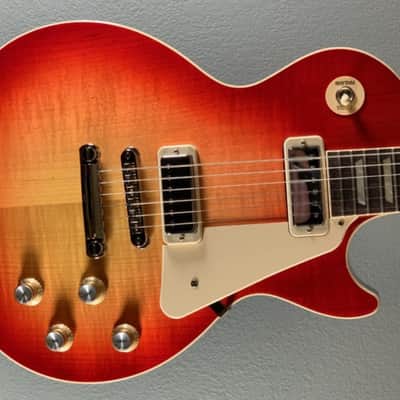 Gibson USA Les Paul 70's Deluxe-Cherry Sunburst image 1