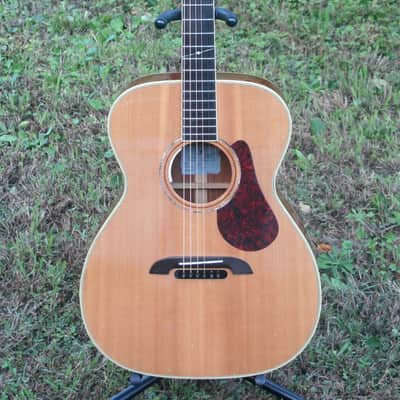 2011 K Yairi FYM-94 OOO size High-end Acoustic Guitar with LR Baggs PU+Yairi Hard Case image 2
