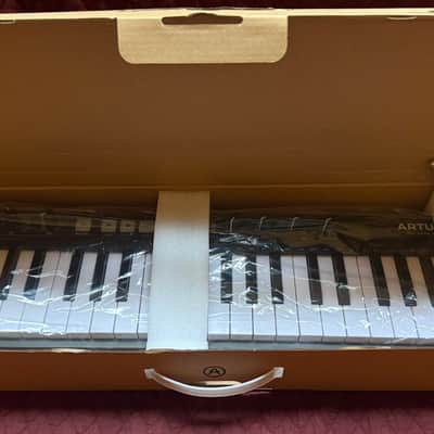 Arturia KeyStep 37 MIDI Controller image 8