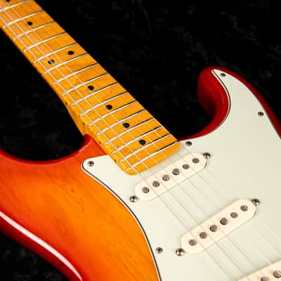 Fender Custom Shop Deluxe Stratocaster 2010 image 22