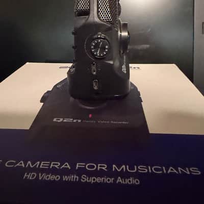 Zoom Q2N Camera/Audio Recorder with Wide Angle Lens image 2