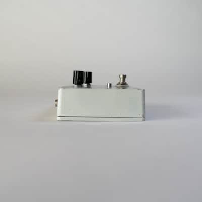 Pro Tone Pedals Civil War Fuzz - White image 5