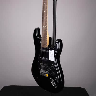 Fender Standard Stratocaster HSS – Black with Laurel Fingerboard image 5