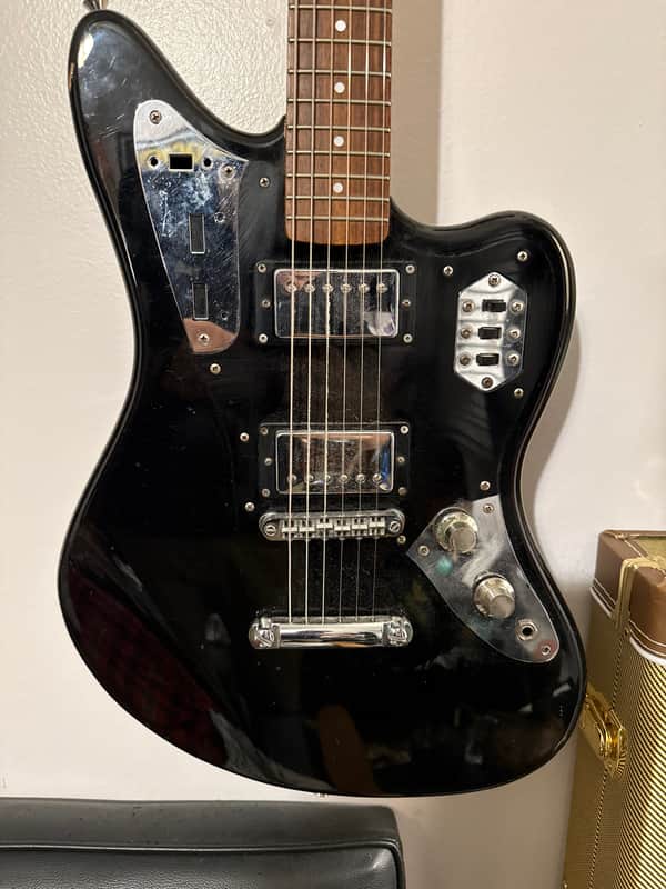 MIJ Fender Jaguar HH Special