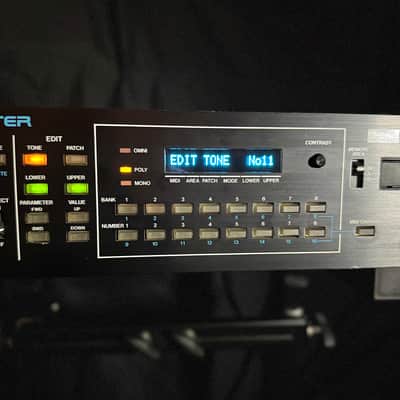 Roland MKS-80 Super Jupiter Rev 5 with custom OLED display - See VIDEO/Sound demo! image 6